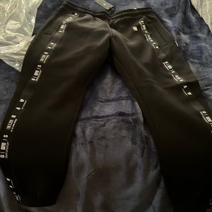 LARGE BLACK G-STAR JOGGERS